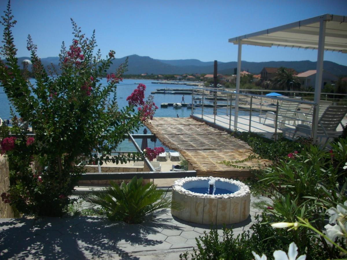 Apartments Kala Janjina Екстериор снимка