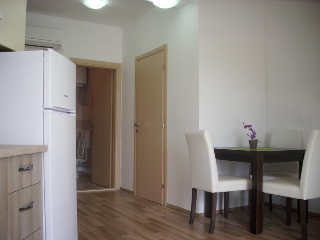 Apartments Kala Janjina Екстериор снимка